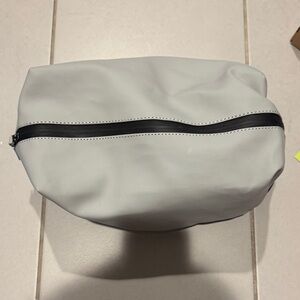 Rains waterproof large wash bag